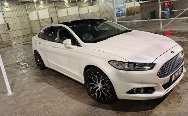 Details: Make & Model: Ford Mondeo Year: 2016 Fuel Type: Diesel (Highly economical and perfect for long drives) Transmission: Automatic Condition: Super clean, regularly serviced, and ready for immediate pickup. Features: Premium full-option package,